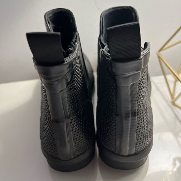 Cougar Rain Boots - Picture 4 of 5